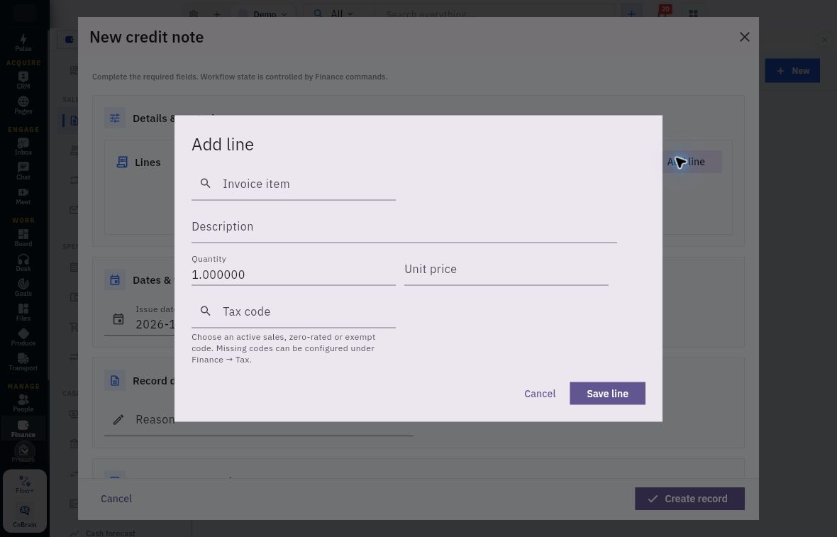 Credit note line showing Invoice item and the proposed line fields